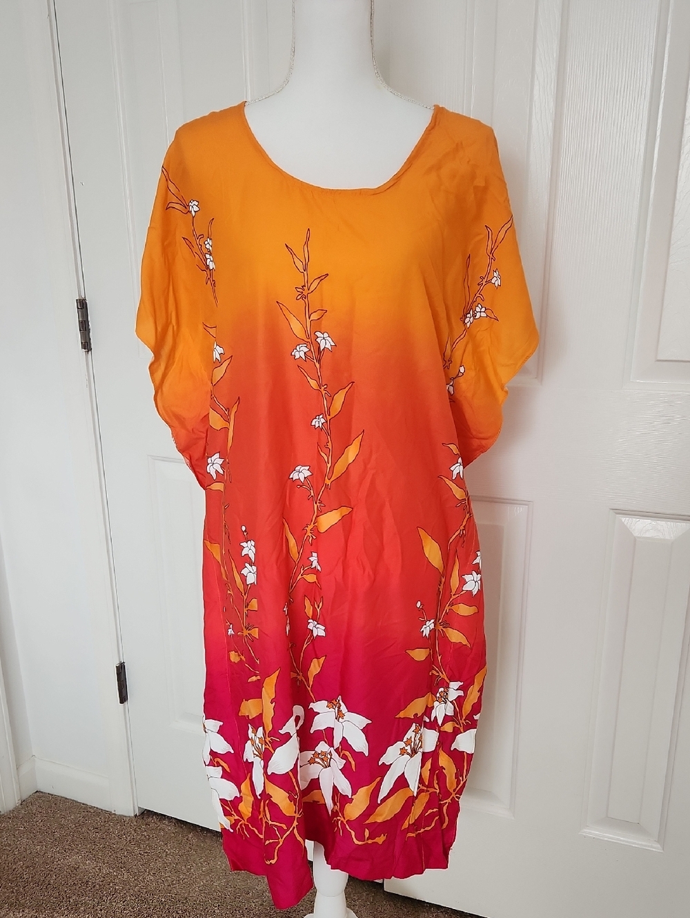 NWT Easy Living Floral Kaftan Swim Coverup S/M Unique Resortwear Coastal